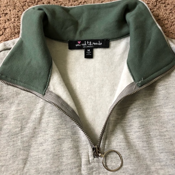 Mixed Threads sweetshirt - Picture 5 of 5